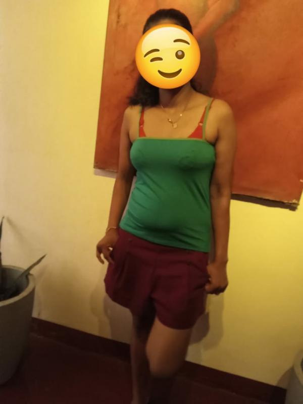 girls-personal photo of Lanka Ads