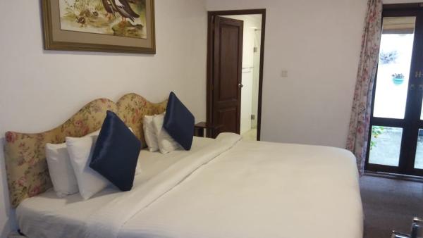 boys-personal photo of Lanka Ads