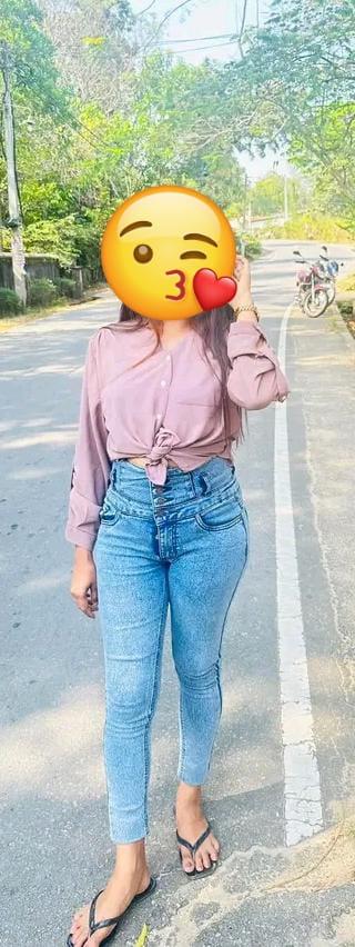 girls-personal photo of Lanka Ads