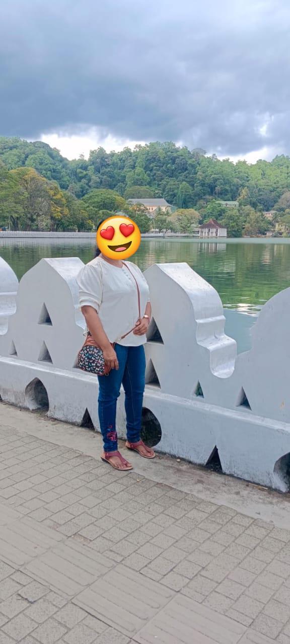 girls-personal photo of Lanka Ads