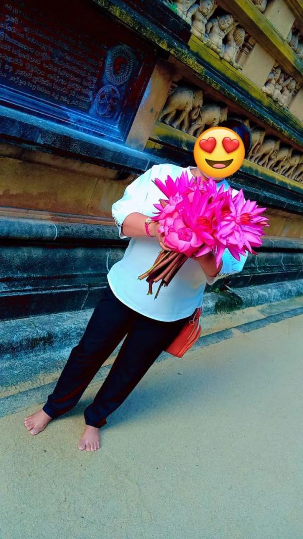 girls-personal photo of Lanka Ads