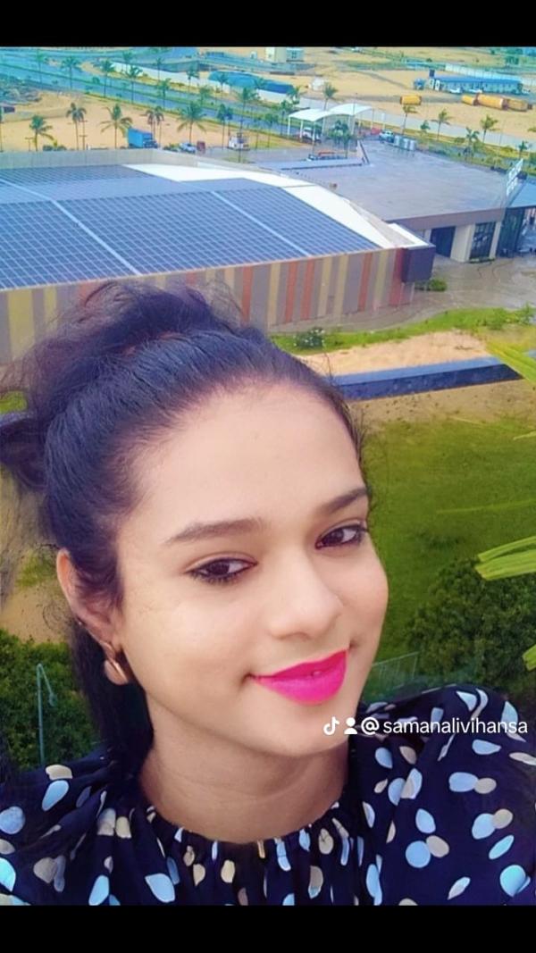 shemale photo of Lanka Ads