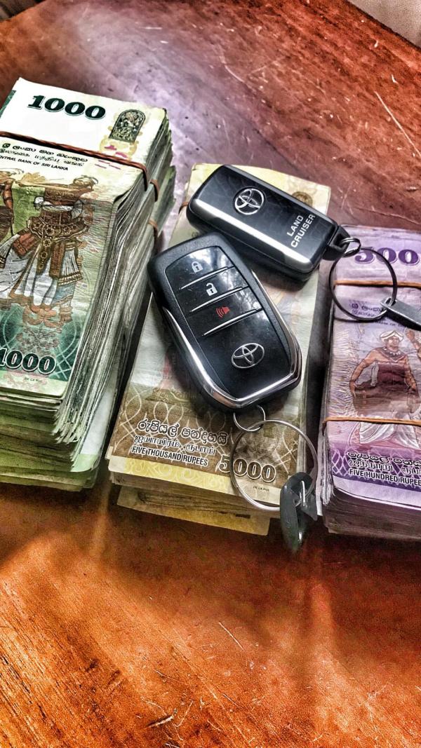 girls-personal photo of Lanka Ads