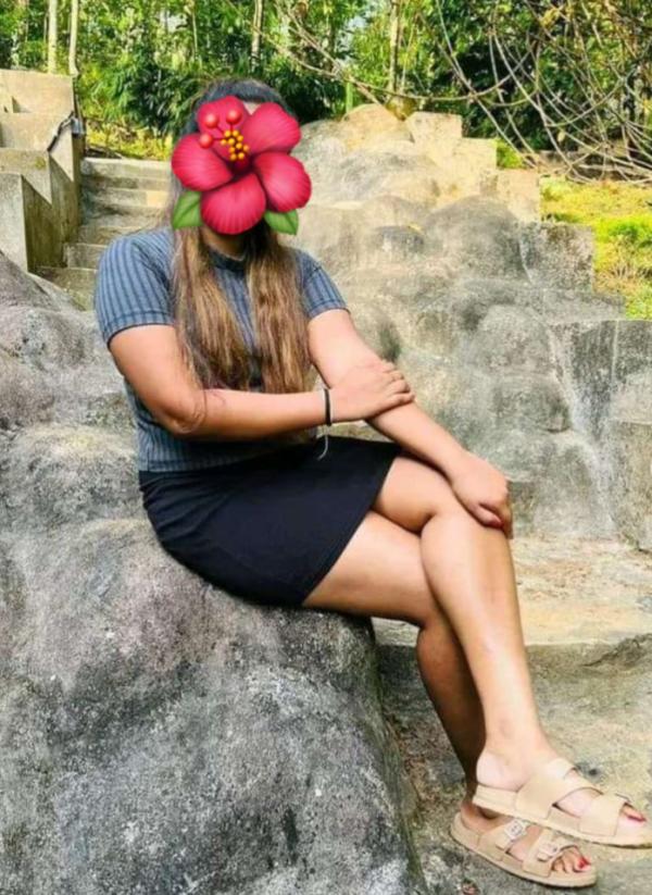 girls-personal photo of Lanka Ads