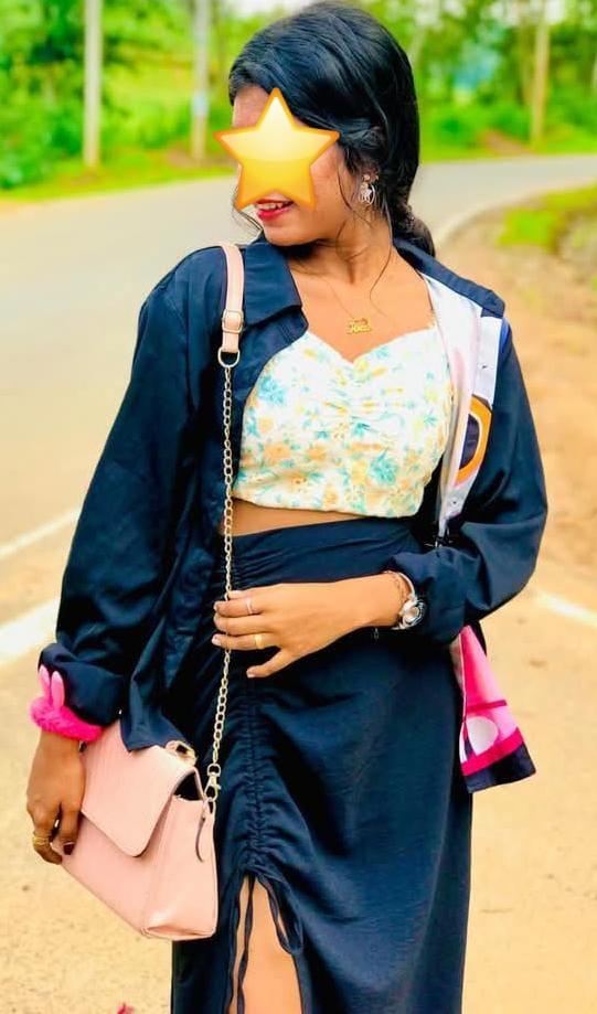 girls-personal photo of Lanka Ads