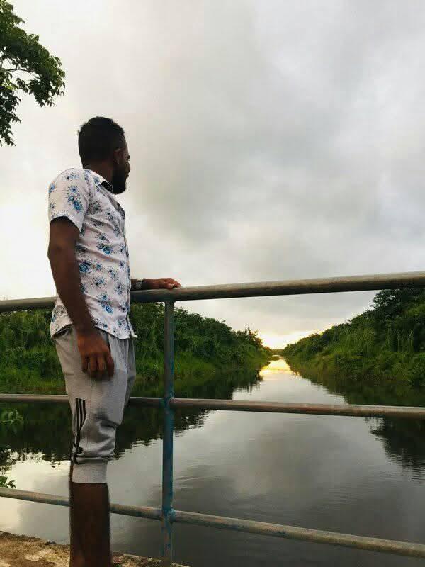 girls-personal photo of Lanka Ads