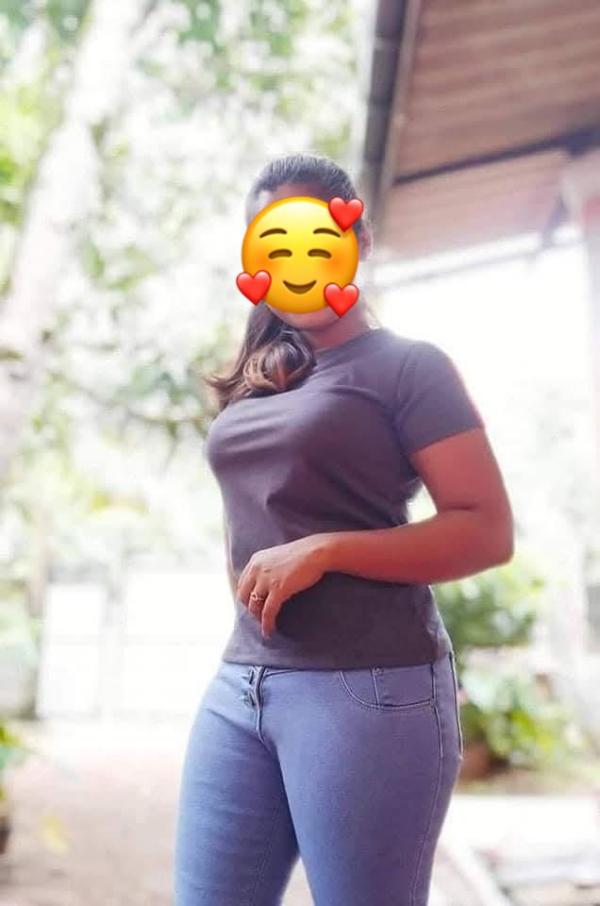 girls-personal photo of Lanka Ads