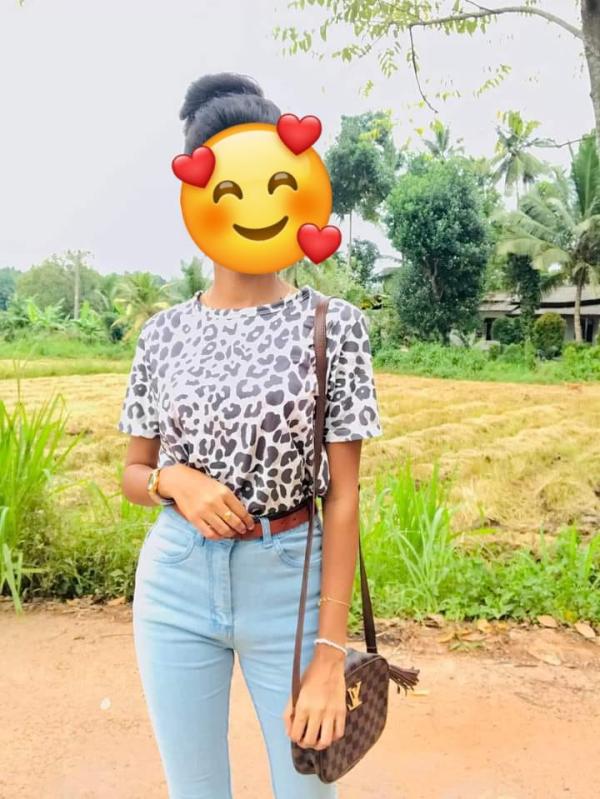 girls-personal photo of Lanka Ads