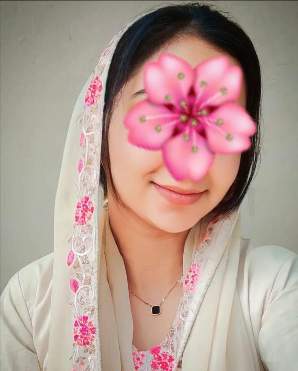 girls-personal photo of Lanka Ads