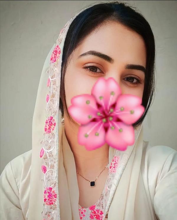 girls-personal photo of Lanka Ads