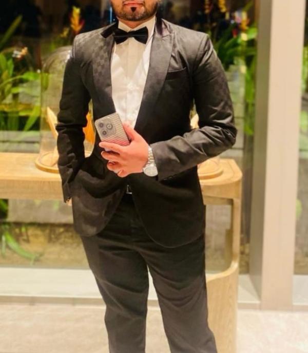 boys-personal photo of Lanka Ads