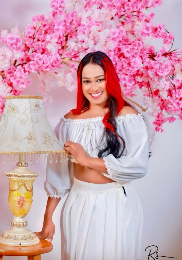 shemale photo of Lanka Ads