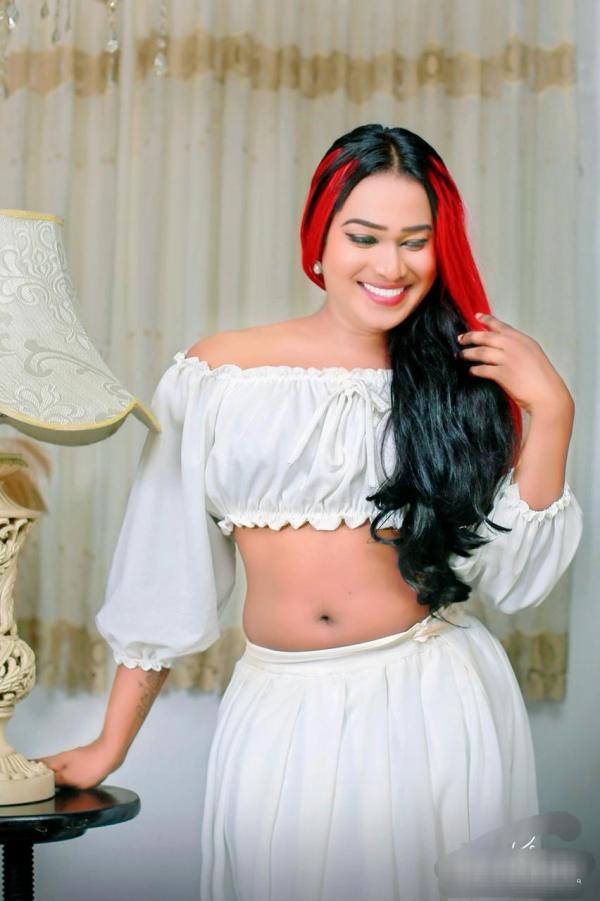 shemale photo of Lanka Ads