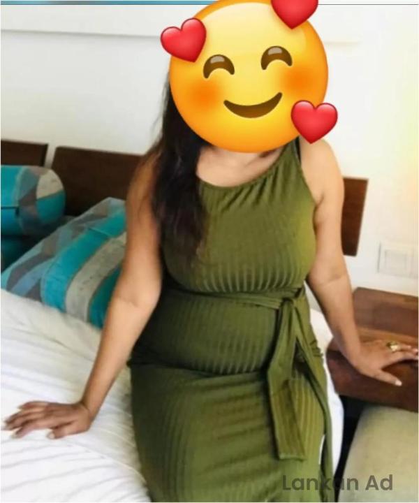 girls-personal photo of Lanka Ads