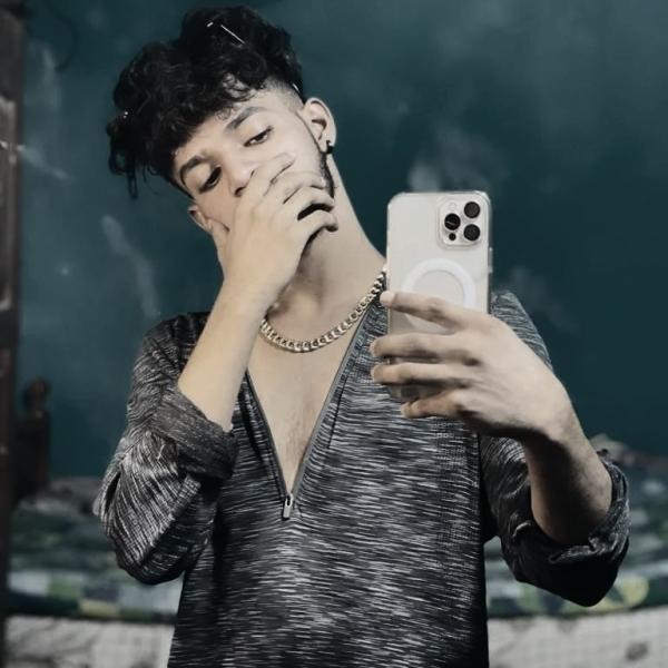 boys-personal photo of Lanka Ads