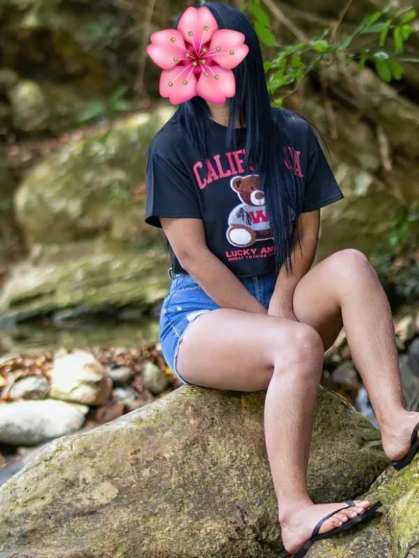 girls-personal photo of Lanka Ads