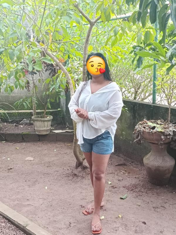 girls-personal photo of Lanka Ads