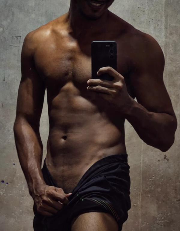 boys-personal photo of Lanka Ads