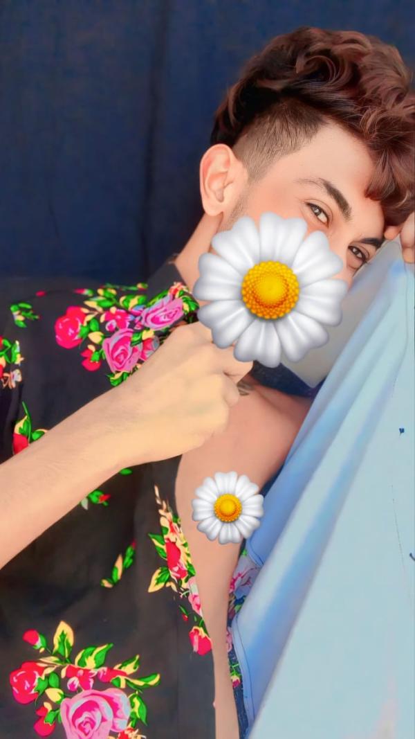 boys-personal photo of Lanka Ads