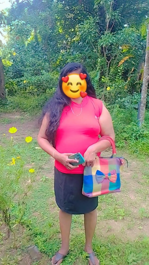 girls-personal photo of Lanka Ads