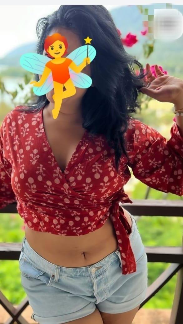 girls-personal photo of Lanka Ads