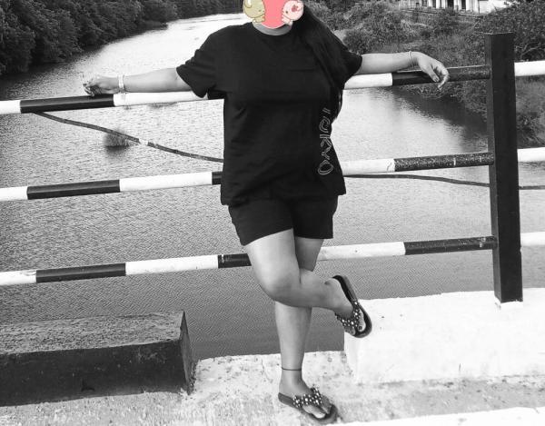 girls-personal photo of Lanka Ads