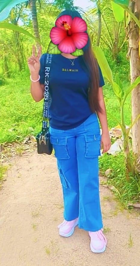 girls-personal photo of Lanka Ads