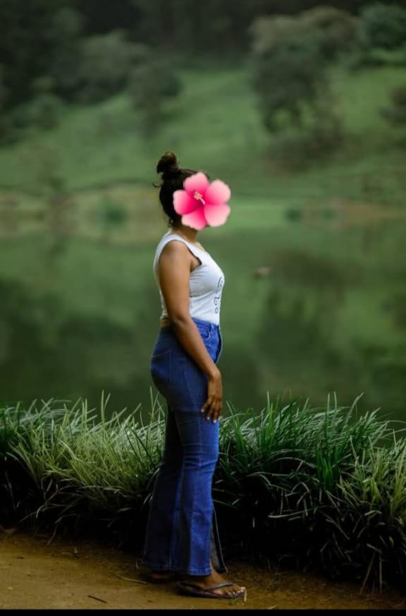 girls-personal photo of Lanka Ads