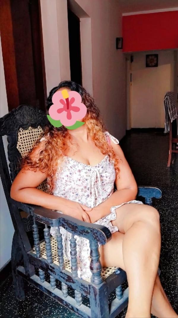 girls-personal photo of Lanka Ads