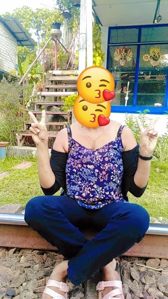 girls-personal photo of Lanka Ads