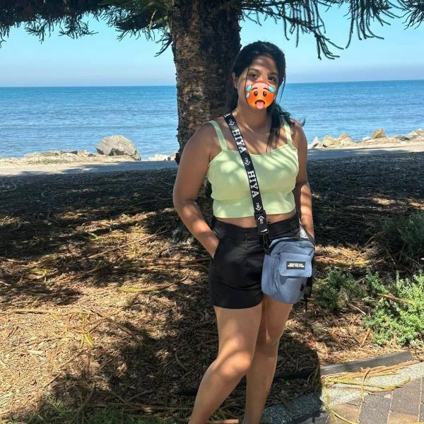 girls-personal photo of Lanka Ads