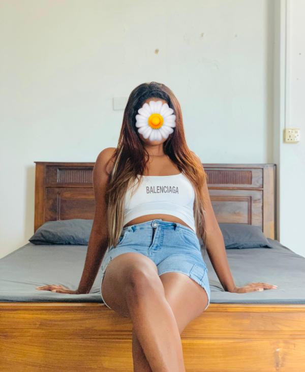 girls-personal photo of Lanka Ads