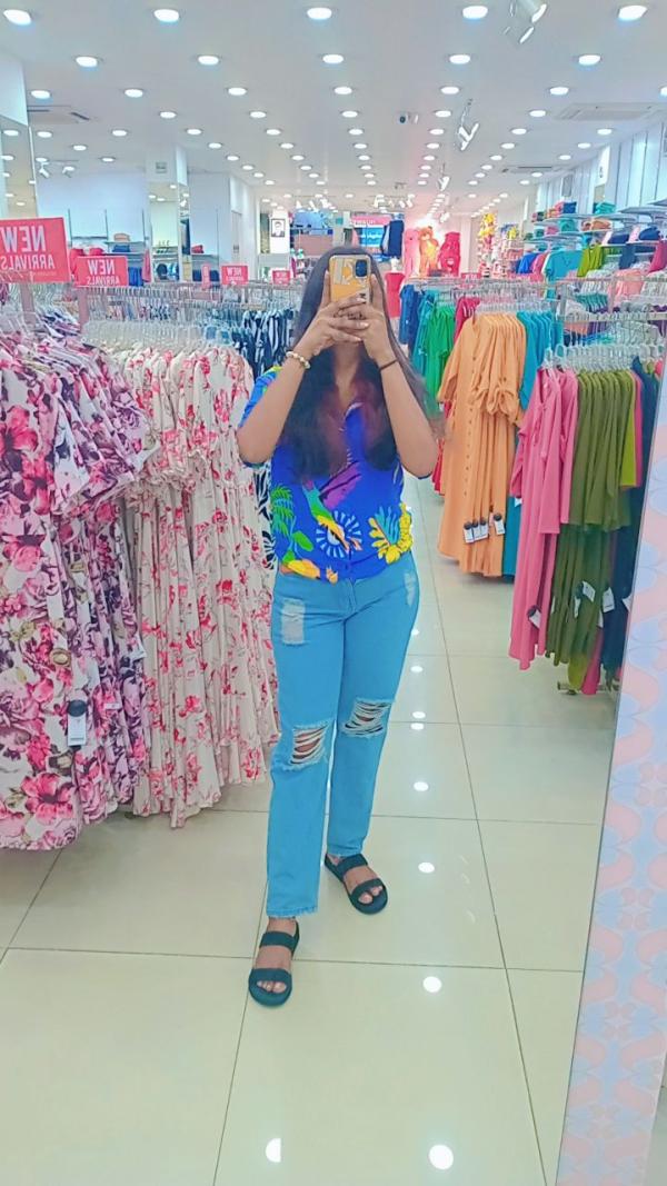 girls-personal photo of Lanka Ads