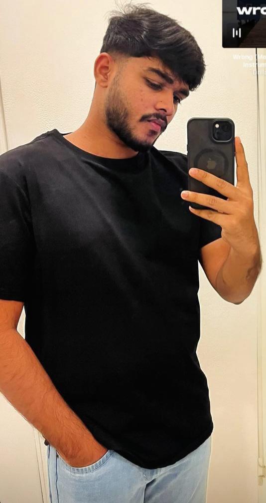 boys-personal photo of Lanka Ads