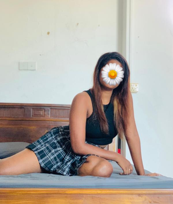 girls-personal photo of Lanka Ads