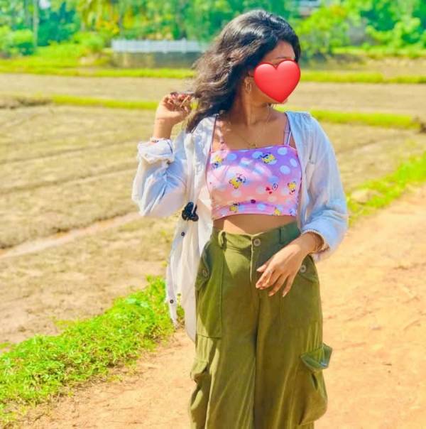 girls-personal photo of Lanka Ads