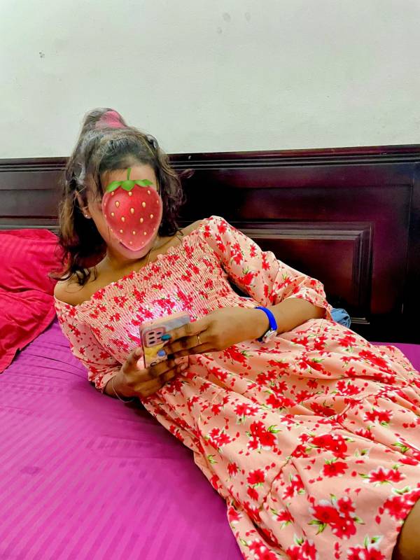 girls-personal photo of Lanka Ads