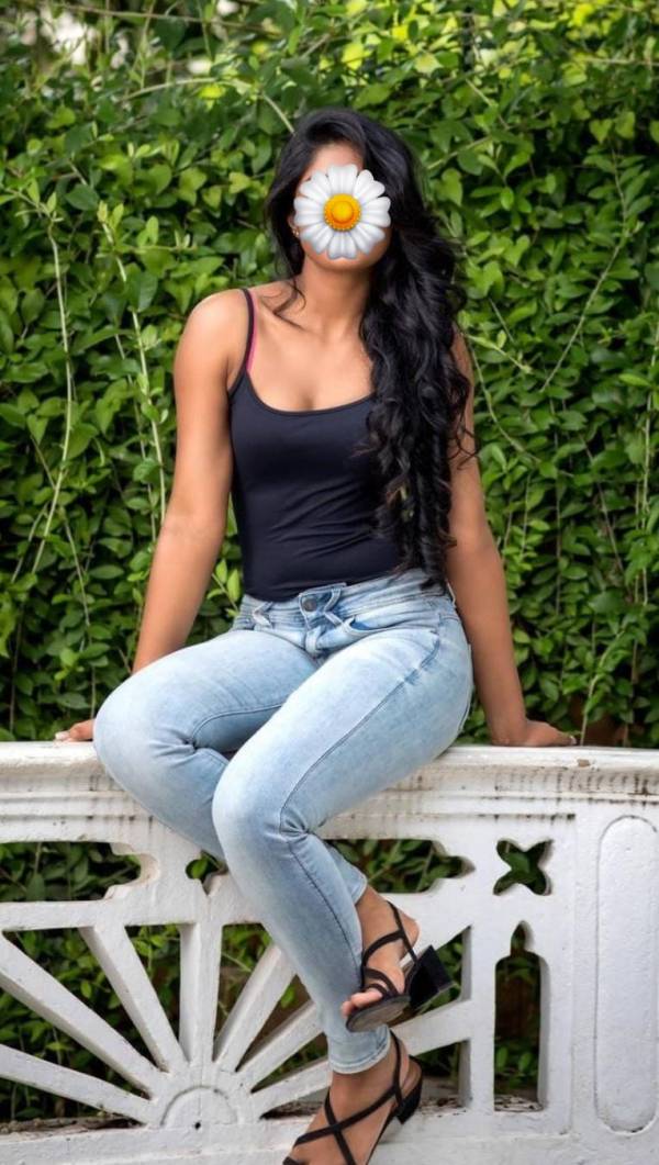 girls-personal photo of Lanka Ads