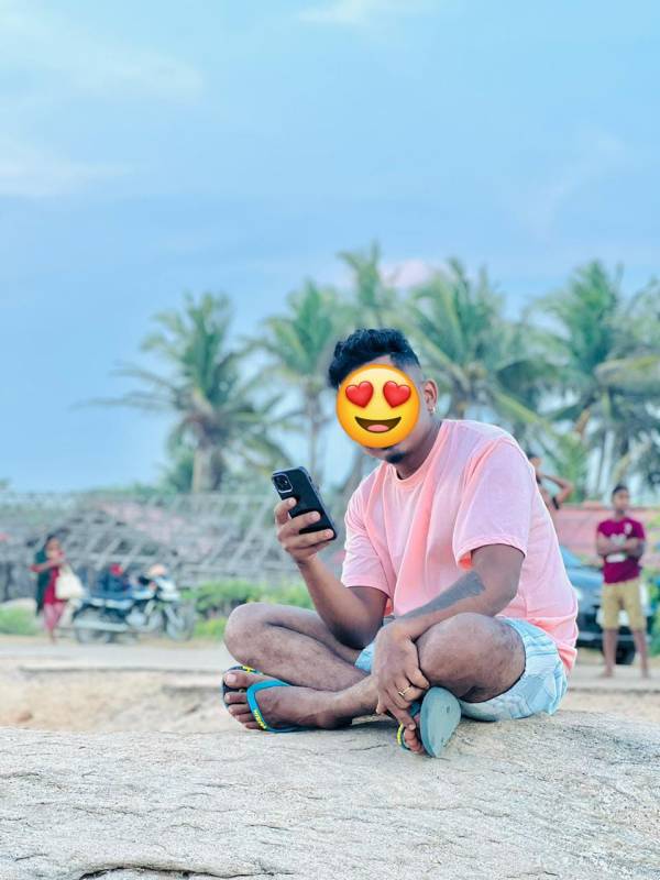 girls-personal photo of Lanka Ads