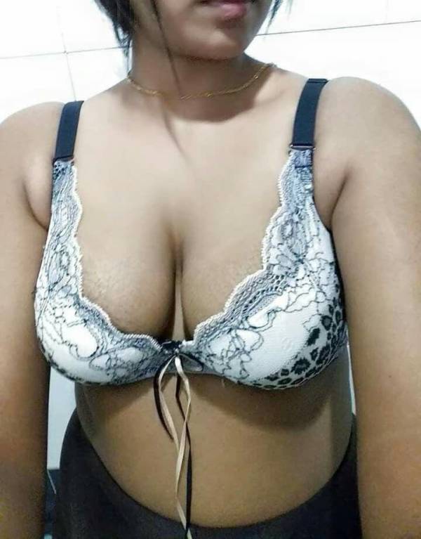 live-cam photo of Lanka Ads