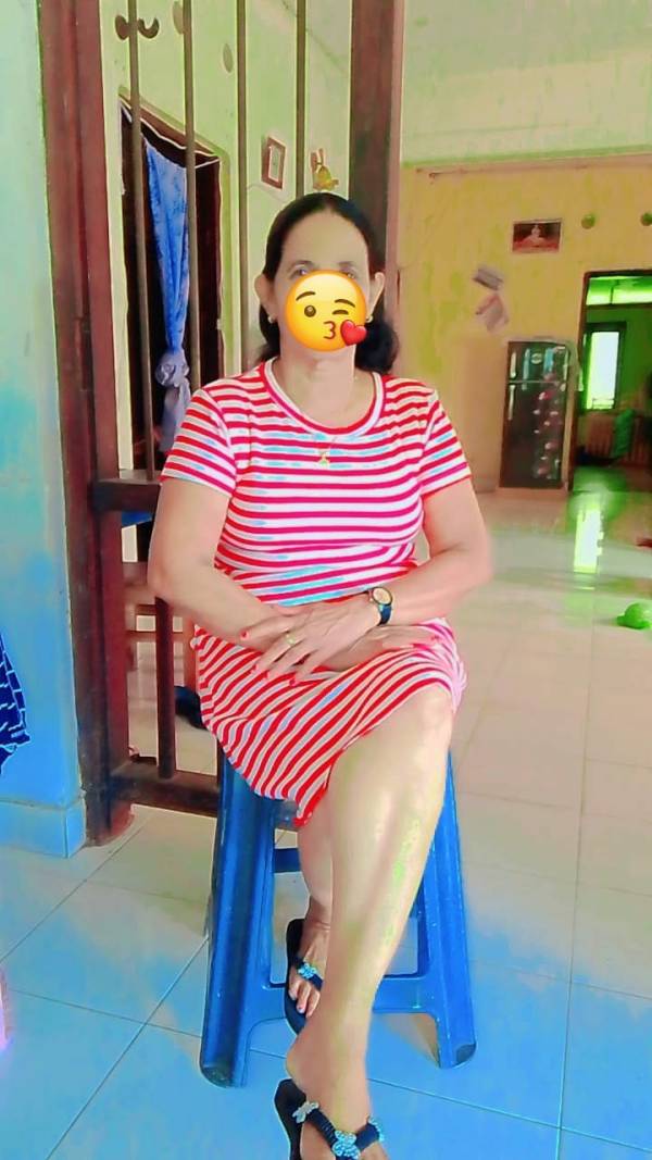 girls-personal photo of Lanka Ads