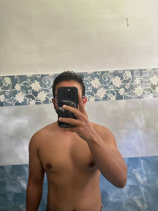 boys-personal photo of Lanka Ads