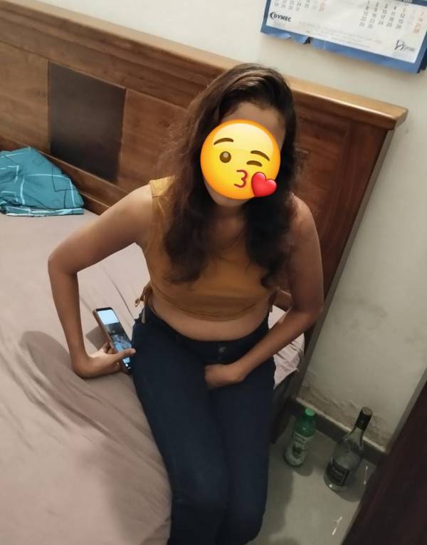 girls-personal photo of Lanka Ads