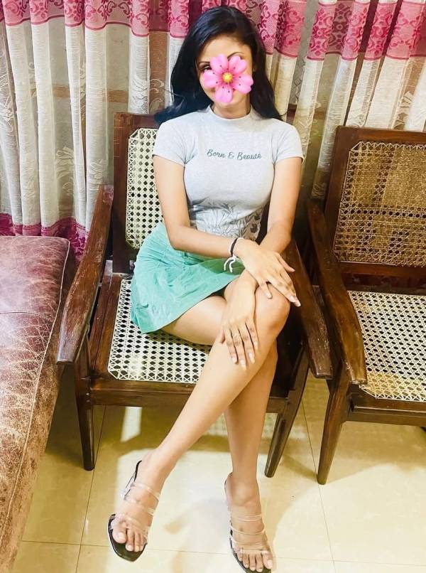 girls-personal photo of Lanka Ads