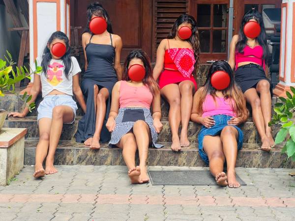 girls-personal photo of Lanka Ads