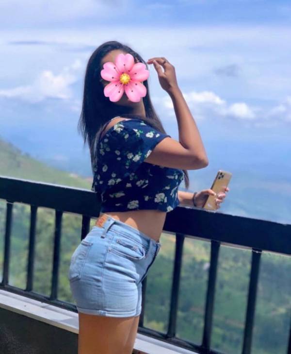 girls-personal photo of Lanka Ads