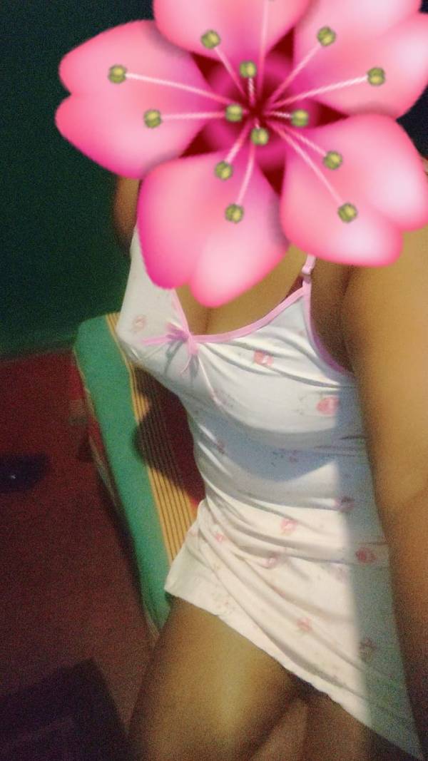 girls-personal photo of Lanka Ads