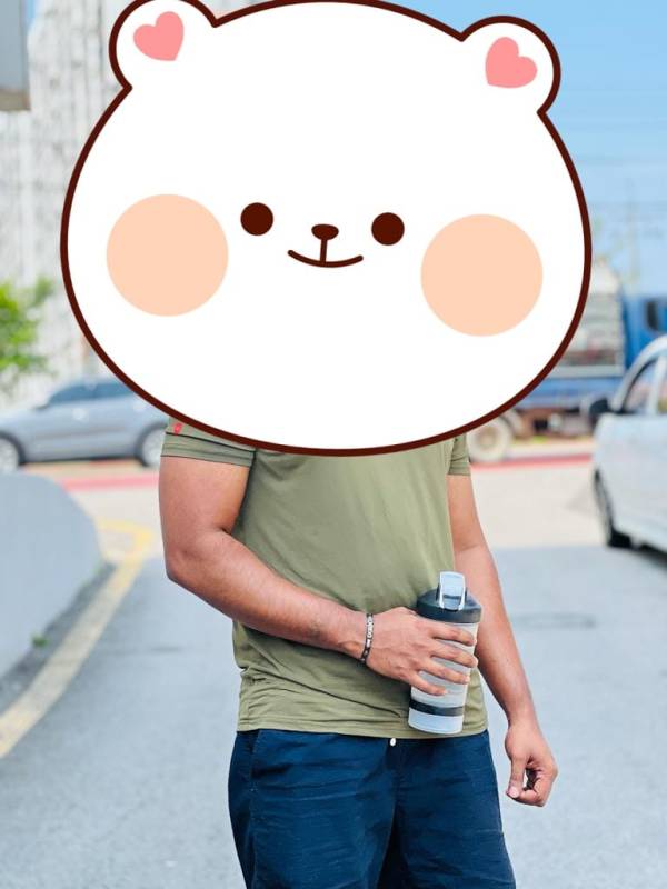 boys-personal photo of Lanka Ads