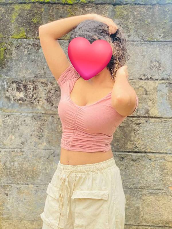 girls-personal photo of Lanka Ads