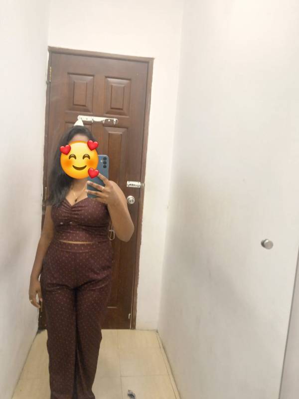 girls-personal photo of Lanka Ads